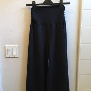 Lululemon High-Rise Yoga Pants
